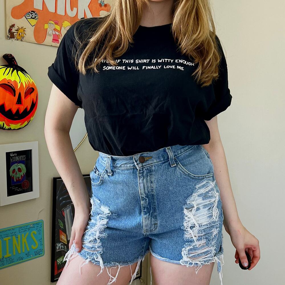 Black Graphic T-Shirt Size Large Gildan Tag Witty Tee Someone Will Love Me